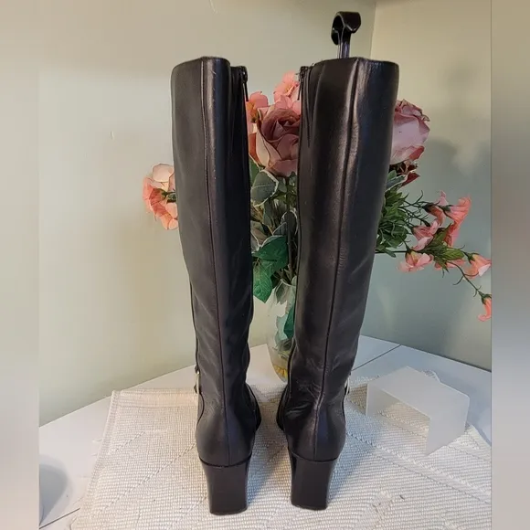 KAREN SCOTT GENUINE LEATHER CHUNKY HEEL BOOTS Zipper and elastic insert in calf