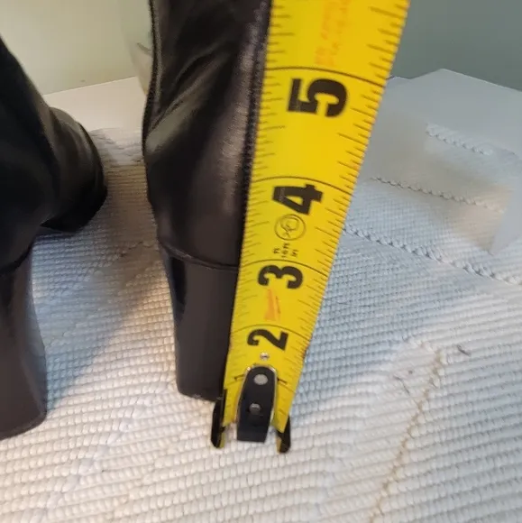 KAREN SCOTT GENUINE LEATHER CHUNKY HEEL BOOTS Zipper and elastic insert in calf