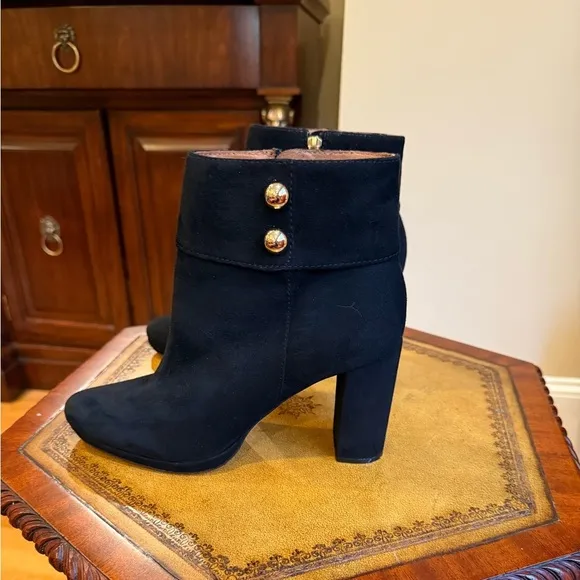 Kate Spade black suede heeled boots gold buttons size 9