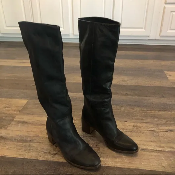 Kate Spade Mireille Black Leather Boot GUC Beautiful boots