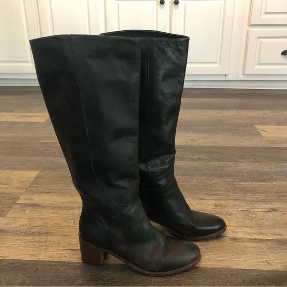 Kate Spade Mireille Black Leather Boot GUC Beautiful boots