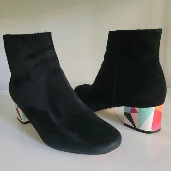 Katy Perry Farrar Black Suede Block-Heel Ankle Boots with Abstract Heel - Size 8