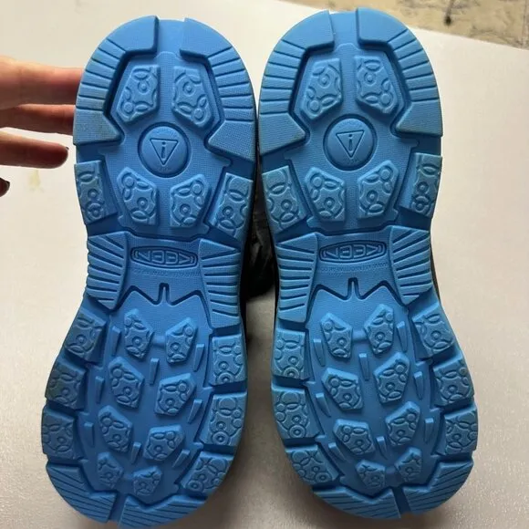 Keen Boys Redwood Winter Boots Waterproof, Insulated, Leather Raven/Magnet sz 6