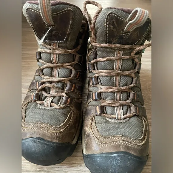 Keen Gypsum II Waterproof High Top Leather Hiking Boots Women's 6.5