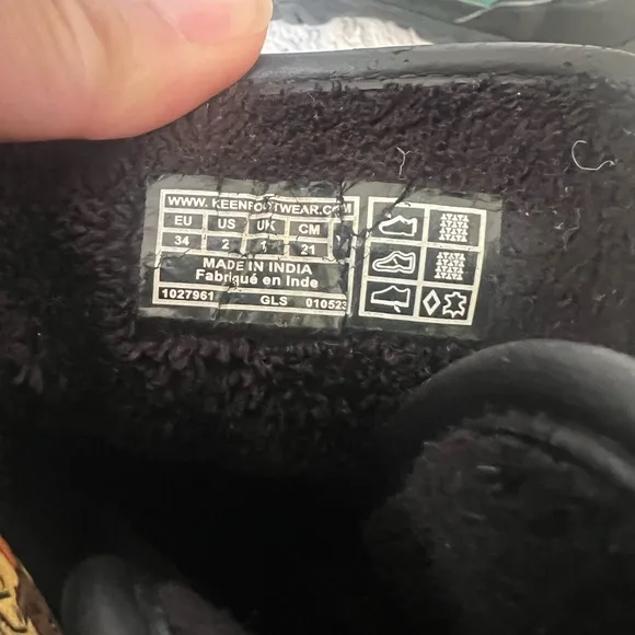 Keen Kids Unisex Waterproof Snow Boots Sz 2
