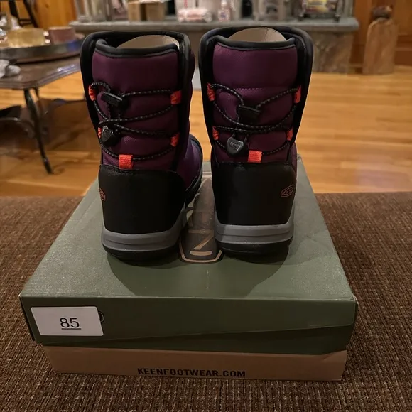 KEEN youth Puffrider Waterproof Boots