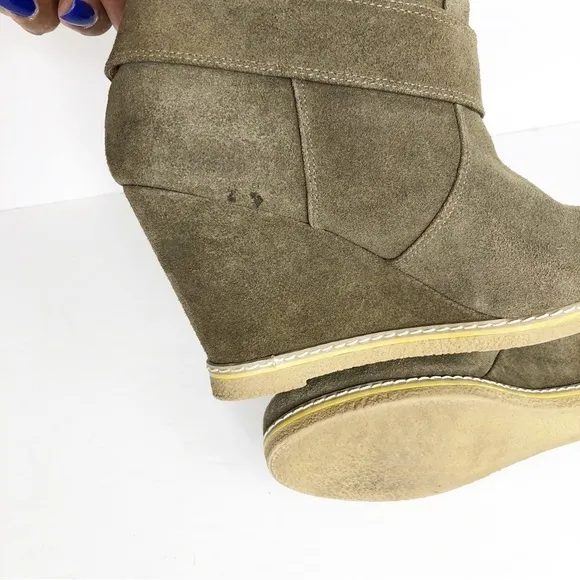 KELSI Dagger suede wedge ankle boots