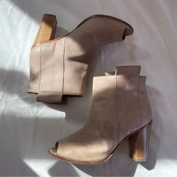 Kenneth Cole Vero Cuoio Made In Italy Leather Booties Women's Size 36