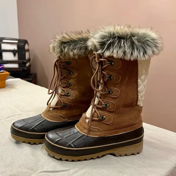 Khombu Tall Brown/Cream Color Lace-Up Rain/Snow Boots