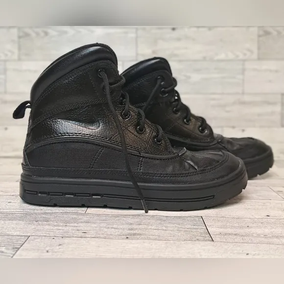 KIDS' NIKE WOODSIDE 2 HIGH ACG BOOTS
