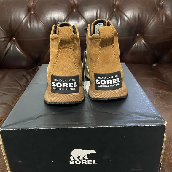 Kids Sorel Youth Out N About Classic WP SZ 1 Brand New/Never Worn Camel/SeaSalt