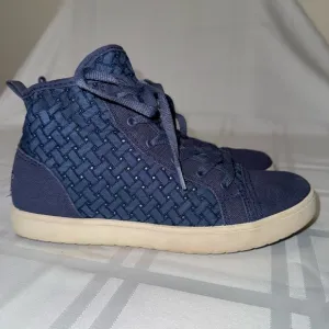 Koolaburra Blue Textured Boots with Cream Sole