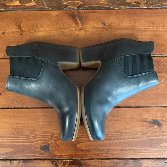 Kork-Ease Black Shirome Leather 8.5 M Women's Wrapped Block Heel Ankle Boots