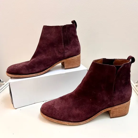 Kork-Ease Burgundy Women’s Comfort Slip on leather Upper Mindo Suede Boots sz 10
