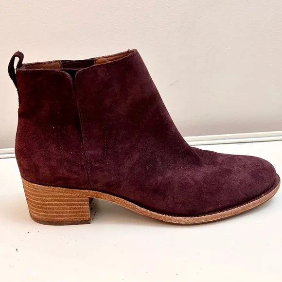 Kork-Ease Burgundy Women’s Comfort Slip on leather Upper Mindo Suede Boots sz 10