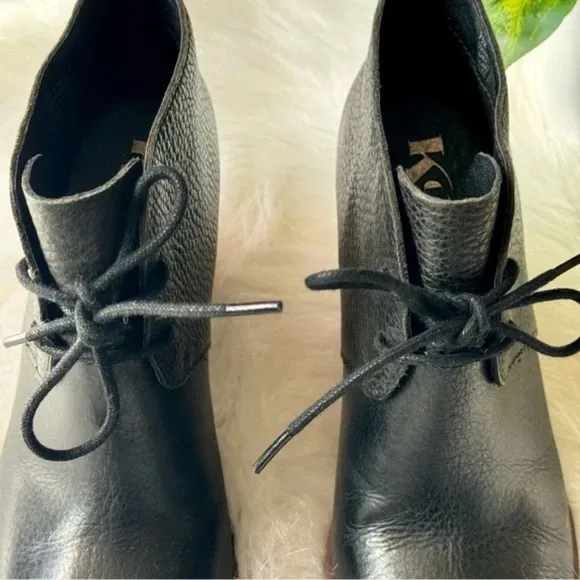 Korks by Kork-Ease Roana Lace up Chunky Heel Black Leather Ankle Boots Size 7.5