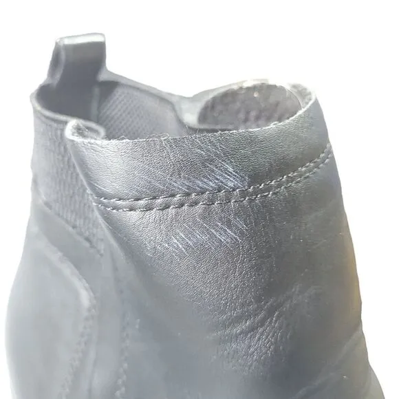 Korks Womens Bootie Black Elsie Vegan Leather Pull On Lug Sole Ankle Boot 9.5 M