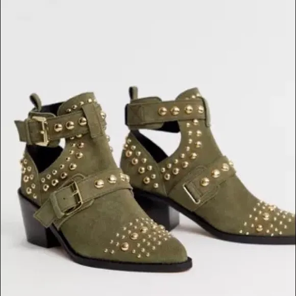 Kurt Geiger London Gray Suede Studded Boots US6.5 ($260)