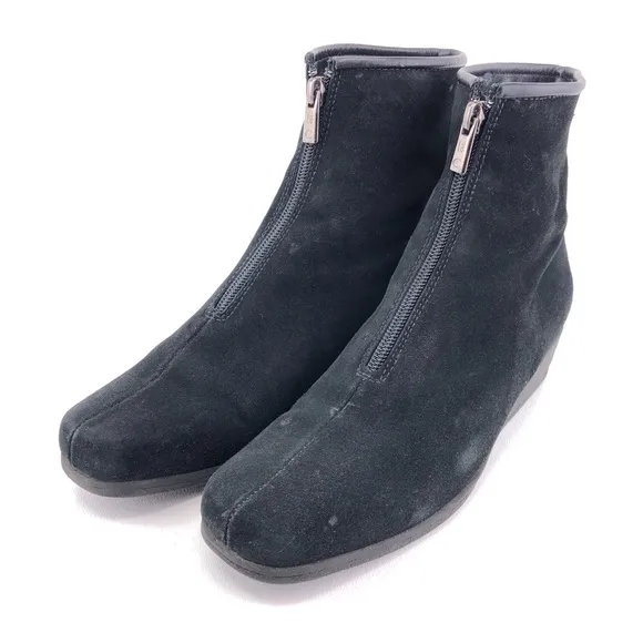 La Canadienne Black Suede Wedge Heel Ankle Boots
