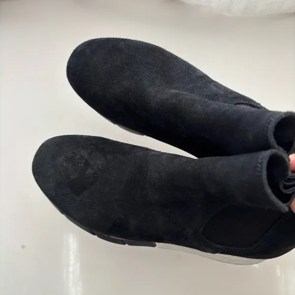 LA CANADIENNE Newport Boots Sz 6M