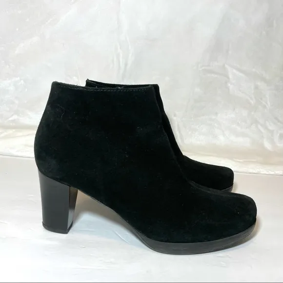 La Canadienne Oliver Waterproof Suede Bootie Black Ankle Boots Stacked Heel 7