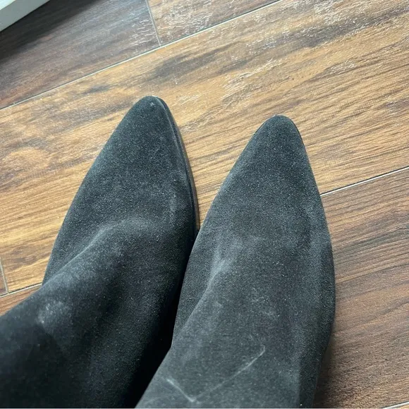 La Canadienne Peter Suede Pointy Toe Boots NWOT