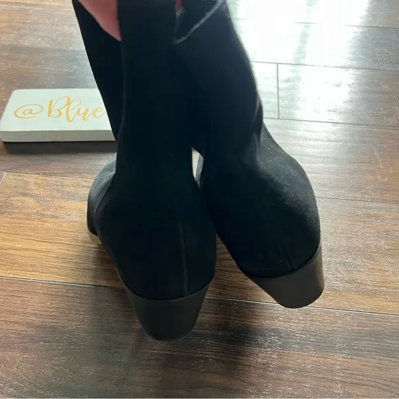 La Canadienne Peter Suede Pointy Toe Boots NWOT