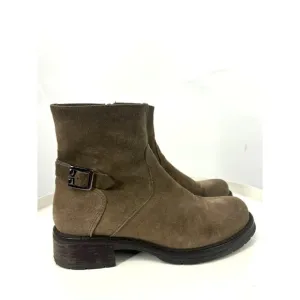 La Canadienne Suede Waterproof Taupe Boots 7M Tan