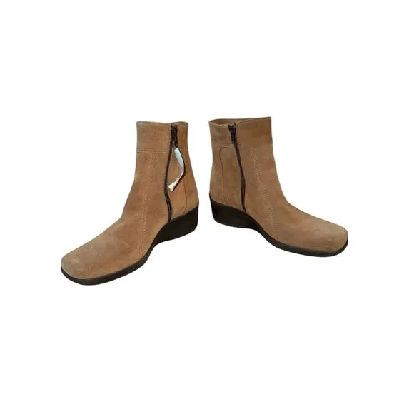 La Canadienne women’s tan brown Finley waterproof wedge ankle boots sz 9.5 NWT