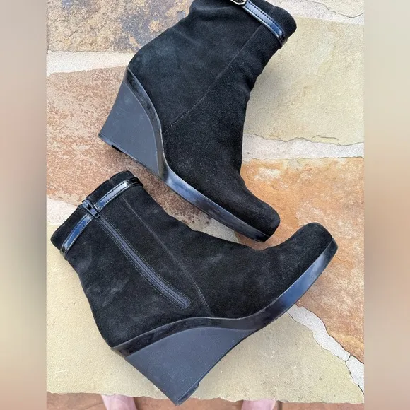 La Canadienne Womens Wedge Ankle Bootie Black Suede Waterproof SZ 9.5