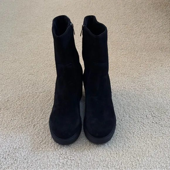 La Canadienne Zed Suede Heeled Ankle Boots 🥾