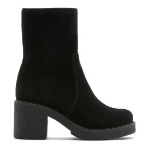 La Canadienne Zed Suede Heeled Ankle Boots 🥾