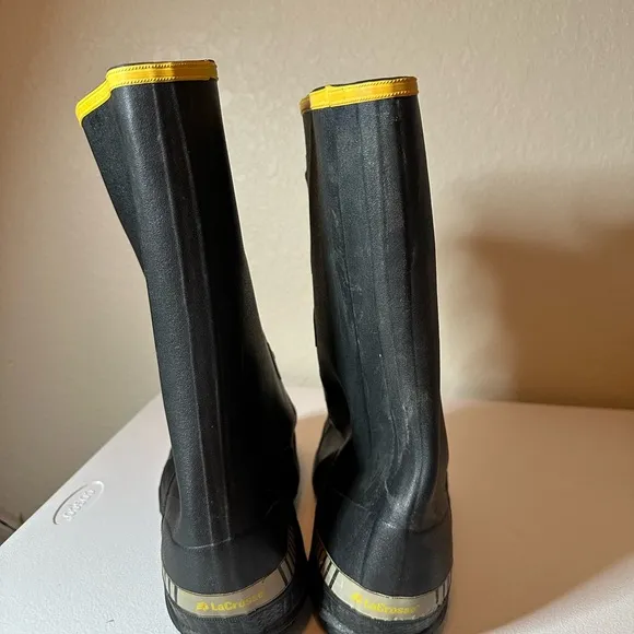 LaCrosse Tracktion waterproof, reflective 5 buckle boots size 10