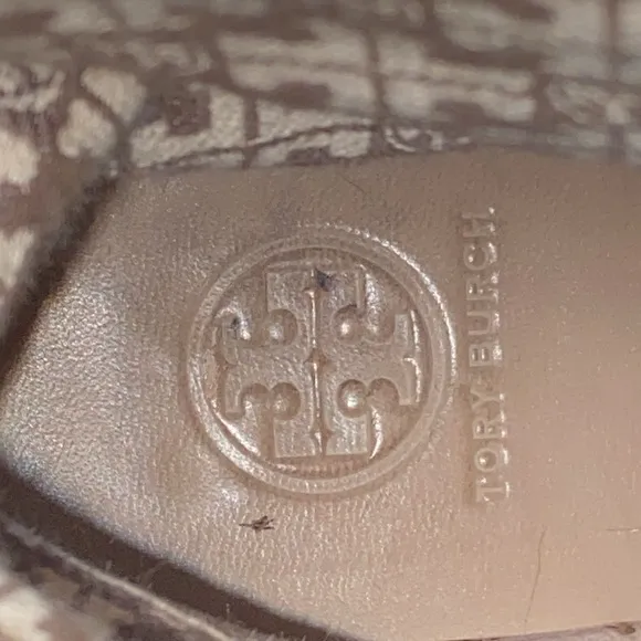 Ladies Tory Burch Black Leather Zip up Riding Boots size 9