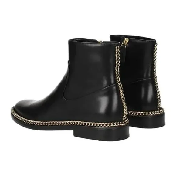Lanvin Leather Chainlink Accents Ankle Boots - 8.5 - Black