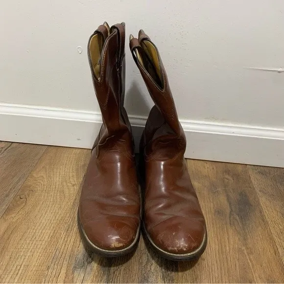 Laredo size 9 Brown Leather Western Style Cowboy Riding Boots