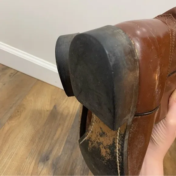 Laredo size 9 Brown Leather Western Style Cowboy Riding Boots