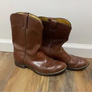 Laredo size 9 Brown Leather Western Style Cowboy Riding Boots