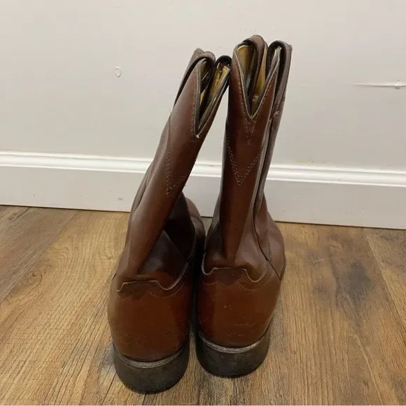 Laredo size 9 Brown Leather Western Style Cowboy Riding Boots