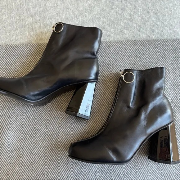 Las Papas Black Leather Ankle Boots – Size 37