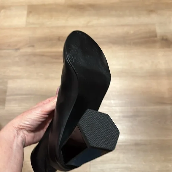 Las Papas Black Leather Ankle Boots – Size 37