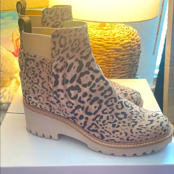 LEOPARD DOLCE VITA BOOTS canvas EUC