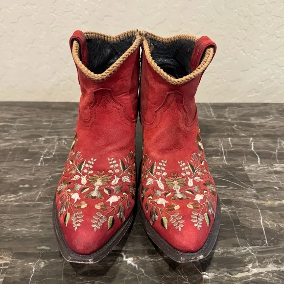Liberty Black Red Leather Floral Embroidered Cowboy Boots