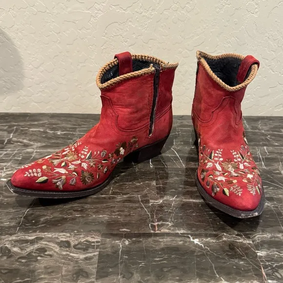 Liberty Black Red Leather Floral Embroidered Cowboy Boots