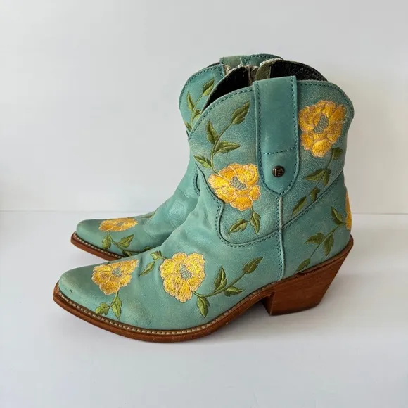 Liberty Black Women's Adela Rose Embroidery Floral Snip Toe Boots Western Sz 7