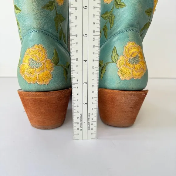 Liberty Black Women's Adela Rose Embroidery Floral Snip Toe Boots Western Sz 7