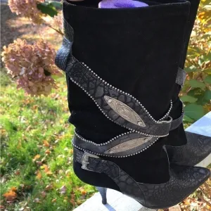 L’idea Sherida Black Suede Scrunch Western Ranch Rodeo Heeled Boots Size…