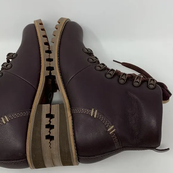 Like New! Kodiak Fernie Boots Brown Leather 7 Lace Up Thinsulate
