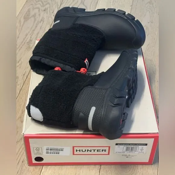 Little Boys Hunter bk wanderer sherpa snow boots used once, like new.