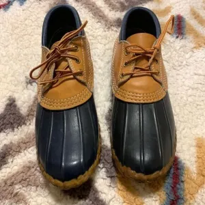 LL BEAN, duck boots, rubber Mocs, near new, ladies size 7, blue